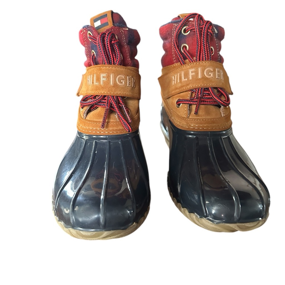 Tommy Hilfiger Winter Duck Boots size 7